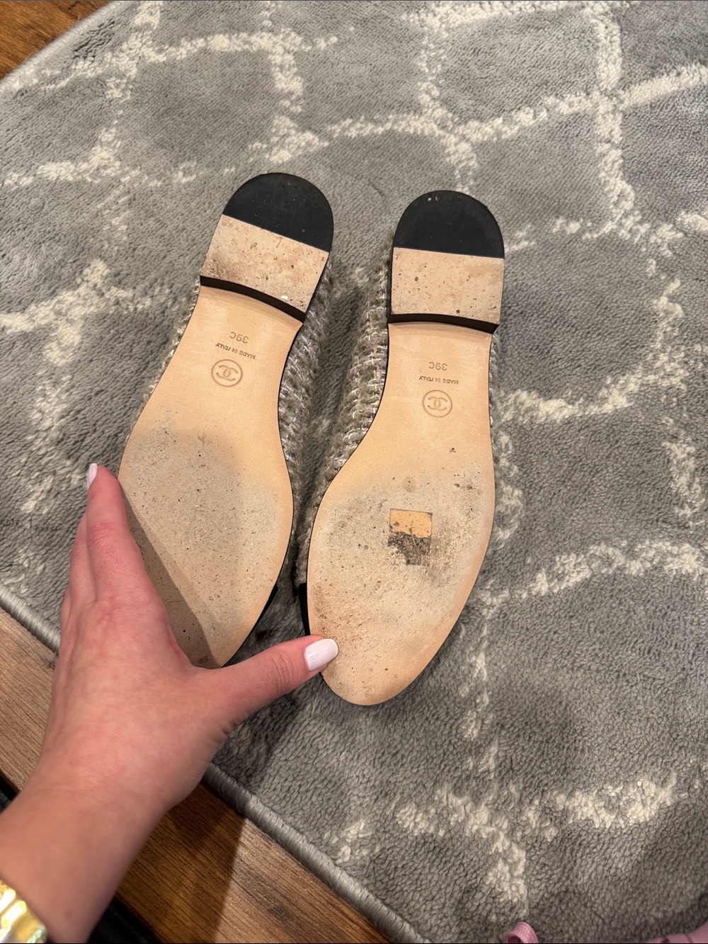 Authentic CHANEL Tweed Green and Black Cap-Toe Ballet Flats - Picture 4 of 7